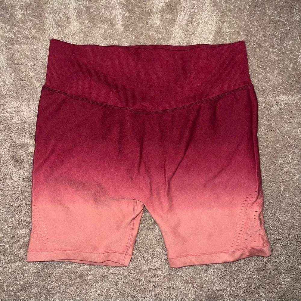 PINK Victoria’s Secret Ombré Perforated Bike Shorts Maroon and Pink Large